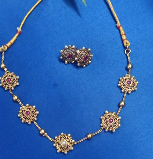Antique Floral Kemp Necklace Set - Image 2