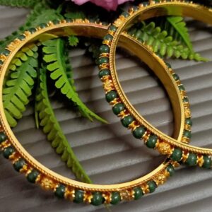 Green pearl bangle set