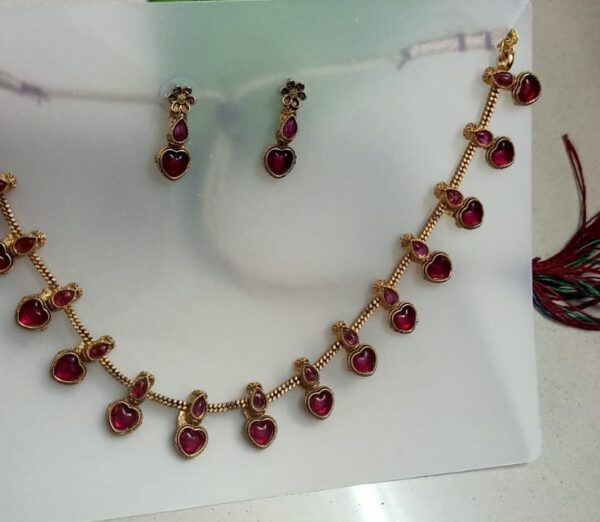 Red Heart Kemp Necklace Set – Antique Gold Finish - Image 2