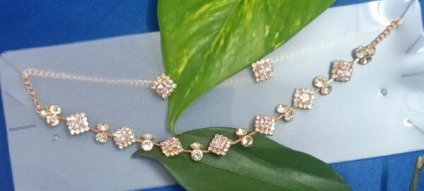 Rose Gold Diamond-Cut Necklace Set pastel pink