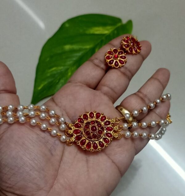 Triple Layer Pearl Choker Set red - Image 3